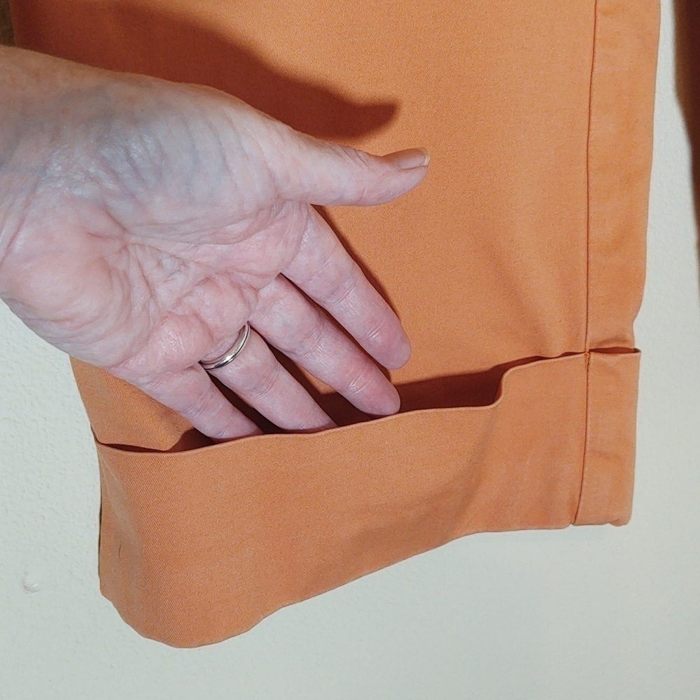 Venezia Women's Crop Pants - Picture 3 of 9